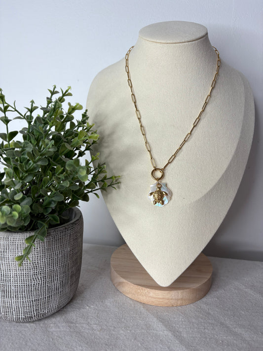 Collier Capri